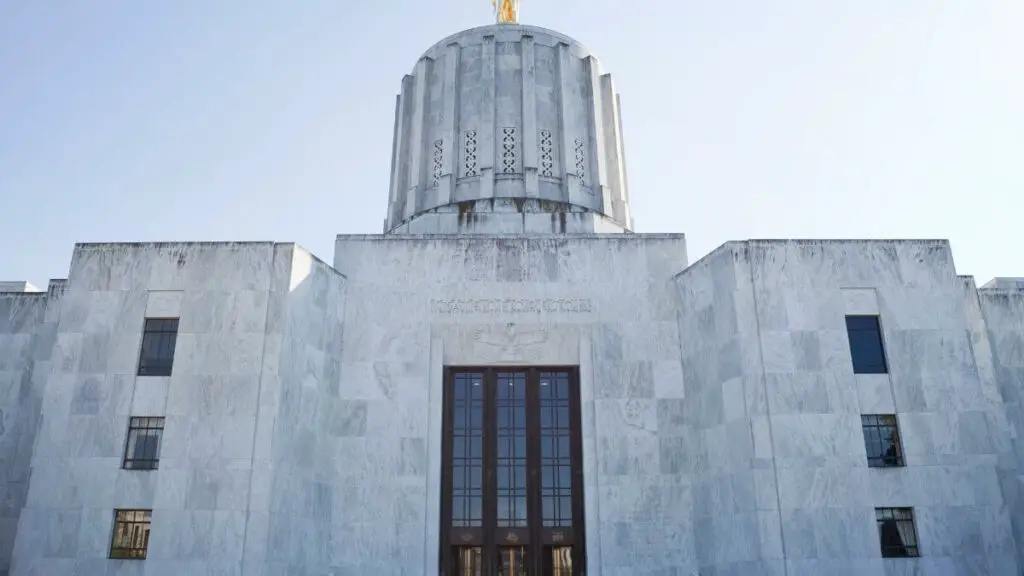 oregon-state-capitol-building