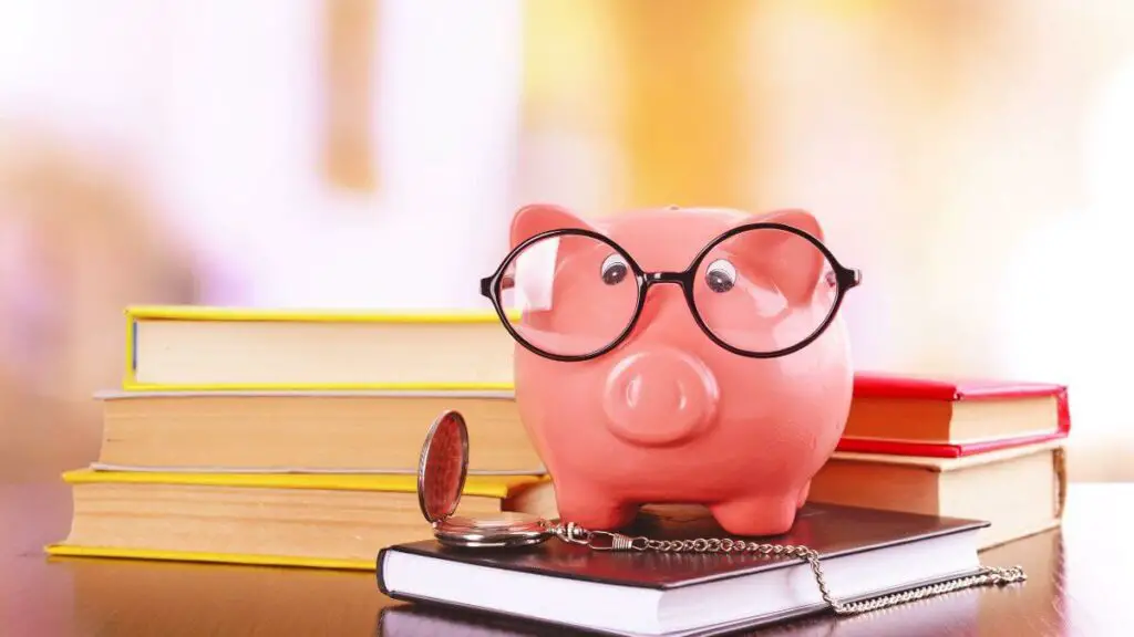 piggy-bank-financial-literacy