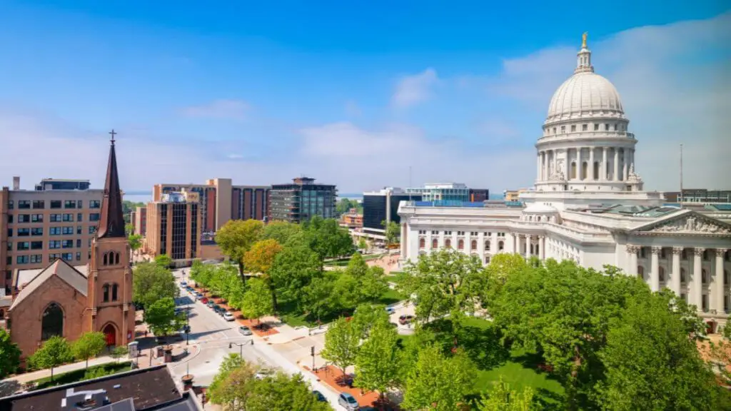 wisconsin-state-capitol